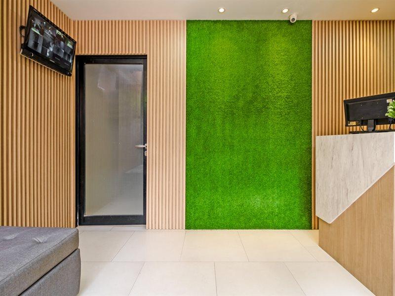 Env Room Джакарта Экстерьер фото